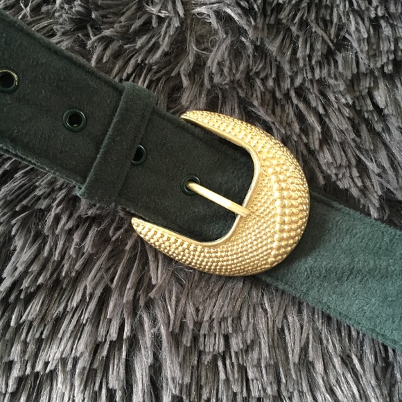 Vintage green suede and gold belt - Picture 2 of 3